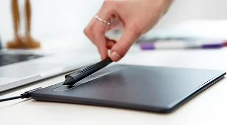 Графічний планшет Wacom Intuos small чорний (без Bluetooth) Графічний планшет Wacom Intuos small чорний (без Bluetooth)