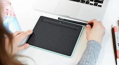 Графічний планшет Wacom Intuos small з Bluetooth фісташковий Графічний планшет Wacom Intuos small з Bluetooth фісташковий