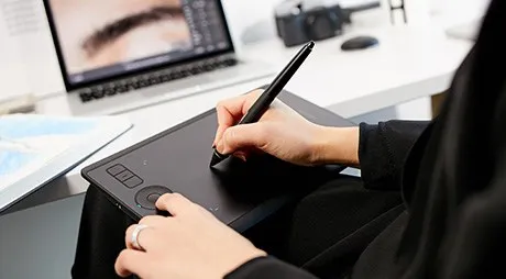 Графічний планшет Wacom Intuos Pro small - 2017