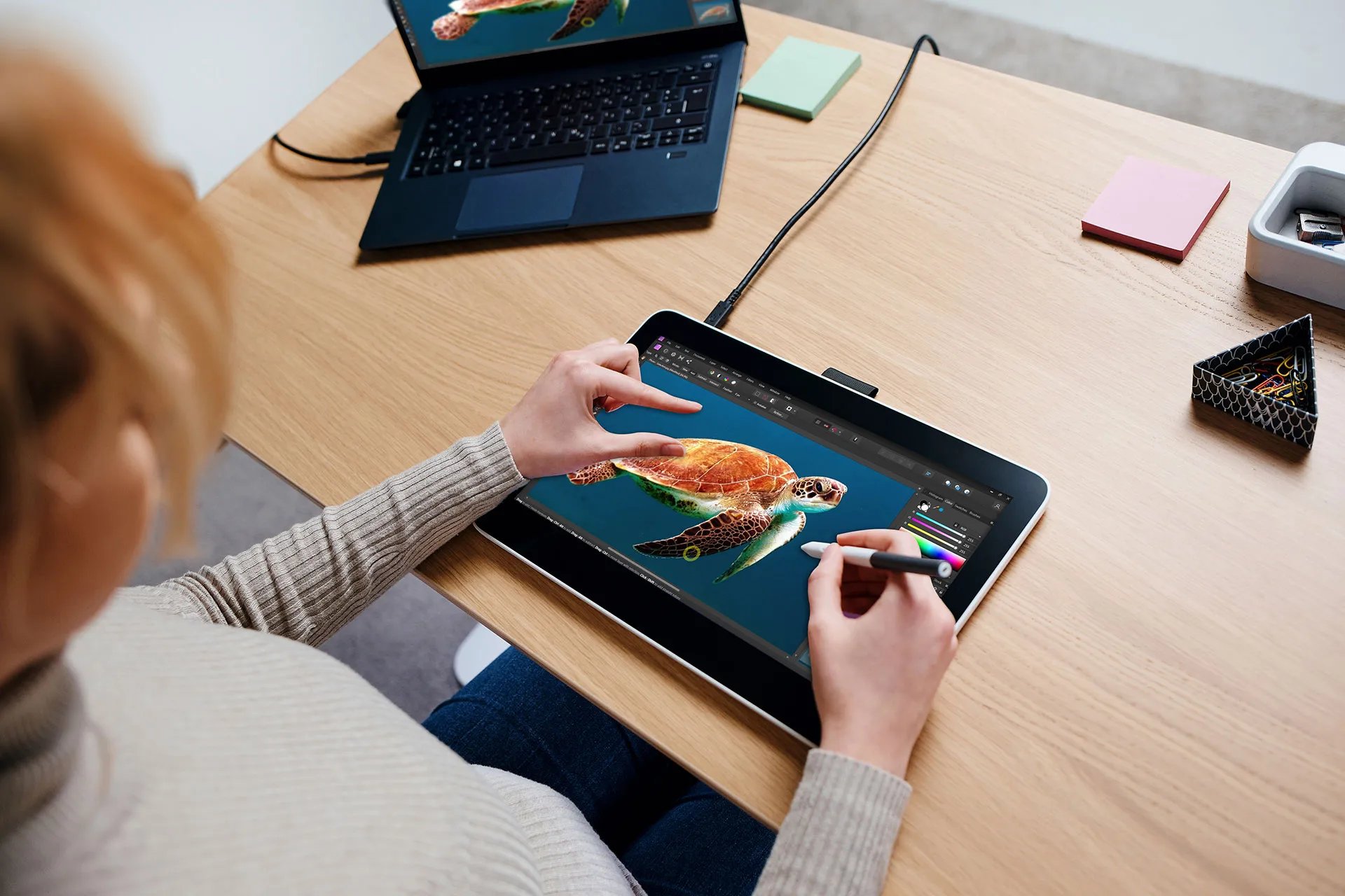Графічний монітор-планшет Wacom One 12 – 2023 Графічний монітор-планшет Wacom One 12 – 2023